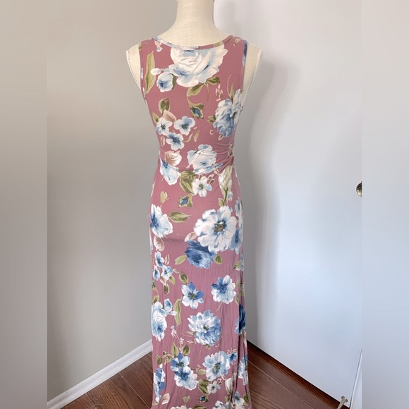 Floral Maxi Dress - Picture 3 of 4